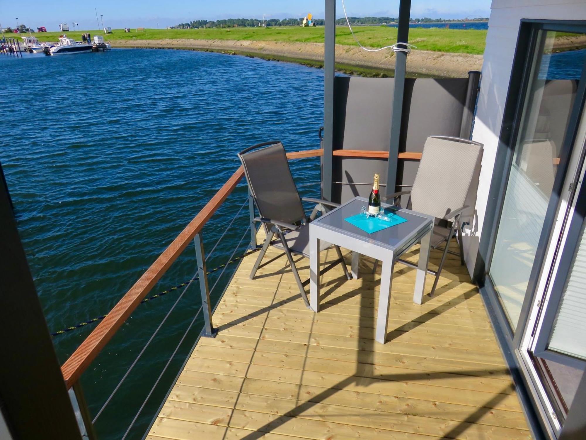 Hausboot Fehmarn Hotell Exteriör bild